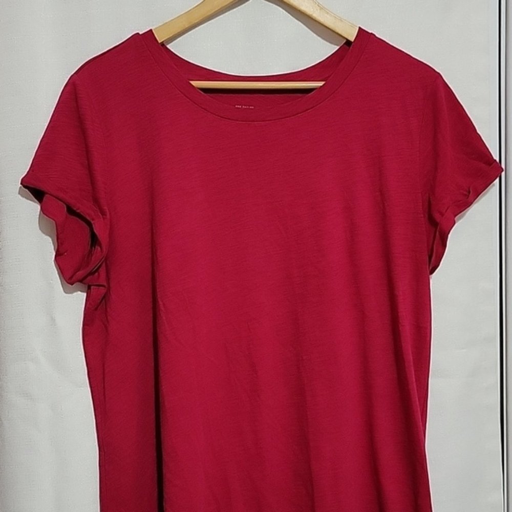 Loft Fuschia Scoop Neck Short Sleeve Tshirt Womens Large